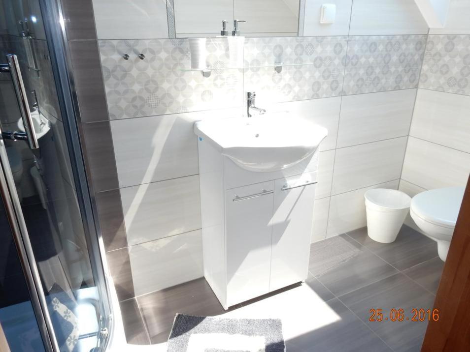Pokoje Oaza Spokoju Nowecin Esterno foto